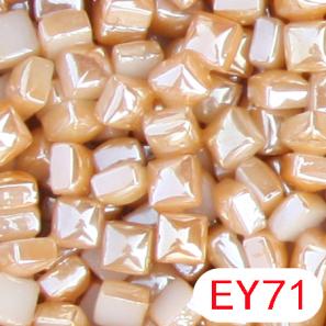 EY71  10mm Square Recycled Glass