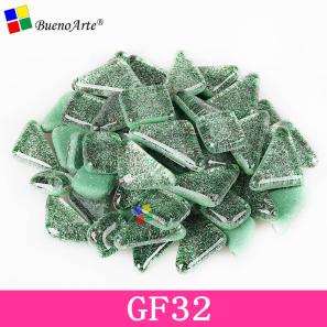 GF32   Glitter Glass Free Stone