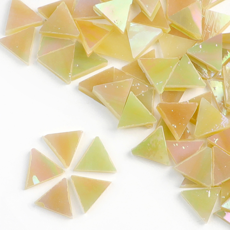 TR40i  Triangle Stained Glass